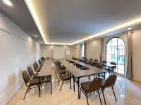Azana Essence Sanggabuana Bogor Hôtels à : Central Bogor