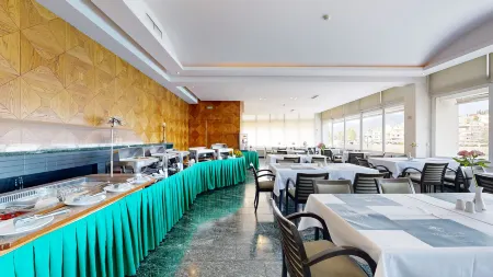 Lucy Hotel Отели в г. Xirovrisi