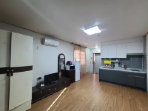 Hoengseong Hyeonju's Bed and Breakfast