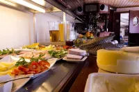 Treetop Spa Hangout & Hotel Hotels in Hisings Backa