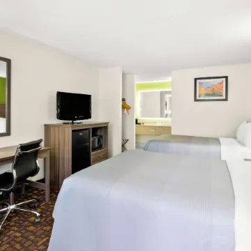 Quality Inn Salem - I-81 Отели в г. Сейлем