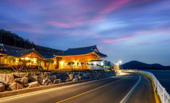 Ganghwa Bridge Rest Hanok Pension