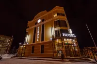 Версаль Отели рядом с достопримечательностью «Флигель купцов Дерягиных»