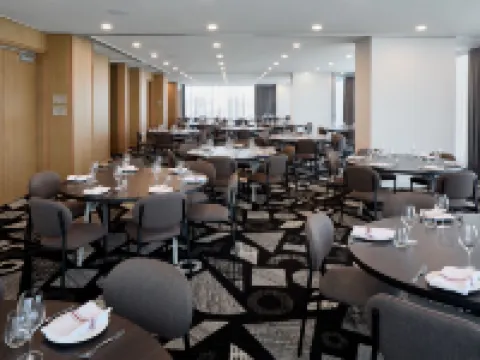 Courtyard Montreal Laval Hoteles en Laval