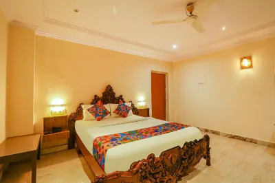 FabHotel Maruthi Residency - Nr Metro Station Lakdikapul Hotels in 