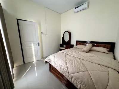 Villa Awwa Hotels in Pakis