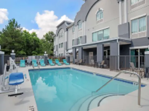Best Western Plus Blue Angel Inn Hotels in Ensley