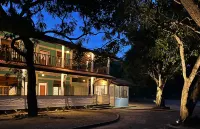 Funky Leopard Safari Lodge Bordering Yala National Park Hotels in der Nähe von Detagamuwa Tank View Point