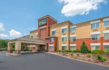 Extended Stay America Suites - Newark - Woodbridge Отели рядом с достопримечательностью «Perth Amboy City Hall»