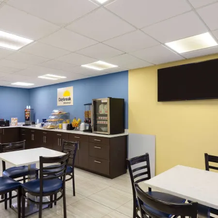 Days Inn by Wyndham Oak Grove/Ft. Campbell