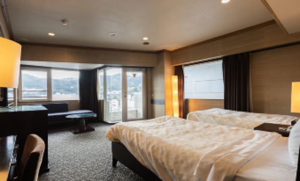 Atami Season Hotel