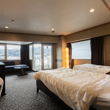 Atami Season Hotel