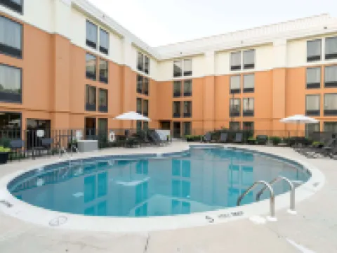 Comfort Inn & Suites Newark - Wilmington Hotels in Newark