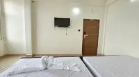 L D Residency Hotel a Velanganni