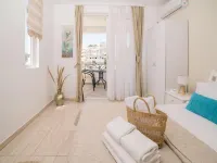 Deluxe Studio  with Panorarmic studio Hôtels à : Ulcinj