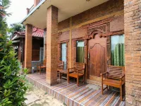 Sunrise Sea Hill Cottages Hotels in Karimunjawa