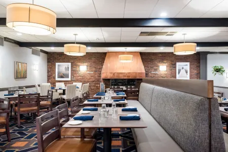 Holiday Inn Johnstown-Gloversville Отели в г. Мейфилд