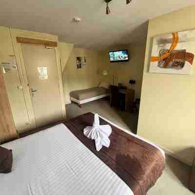 Hôtel L'Univers Rooms