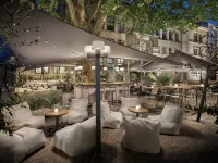 Court Hotel Utrecht City Centre Hoteles cerca de Museo Central