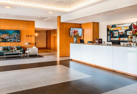 머큐어 리스보아 알마다 주변 편의시설