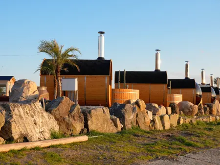 SHIOKATSU HARBOR Отели в г. посёлок Хирао