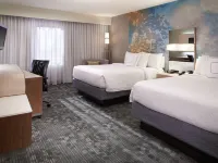 Courtyard Toledo Maumee/Arrowhead Hotels in Maumee