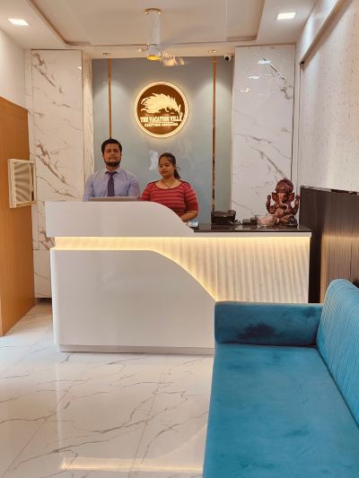 フロントデスク ラッキー レストラン＆ゲストハウスの写真