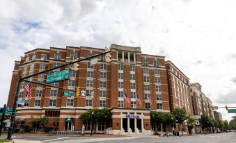 Hilton Alexandria-Old Town