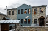 Rock Dandy La maison de l'ours - Nymfaio Hotels in 