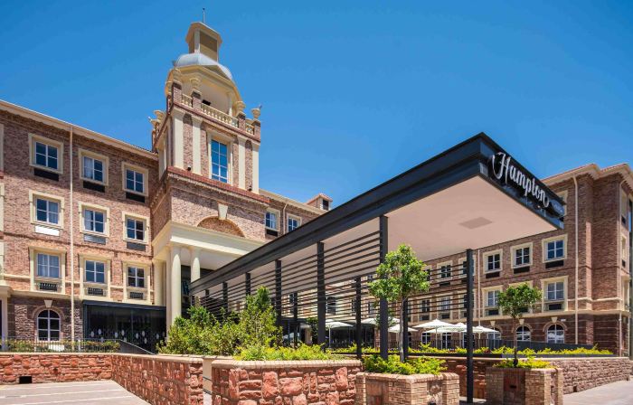 Hampton by Hilton Sandton Grayston