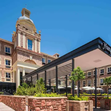 Hampton by Hilton Sandton Grayston