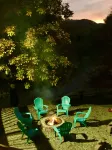 Fabulous Log Cabin on 1 acre, in the Mountains! Pigeon Forge & Gatlinburg! Hotels near Elkmont Ghost Town