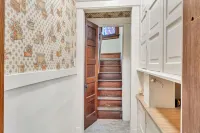 Historic Old West End Entire Home - 4 Bedrooms next to Arboretum