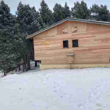 Half wooden CHALET in a clearing in Pyrenees 2000 Hotel Exterior