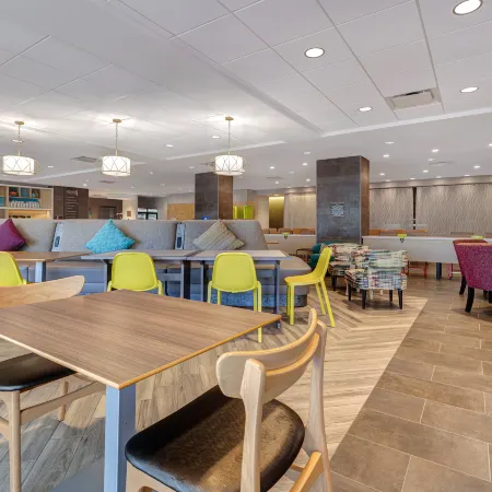 Home2 Suites by Hilton Allentown Bethlehem Airport