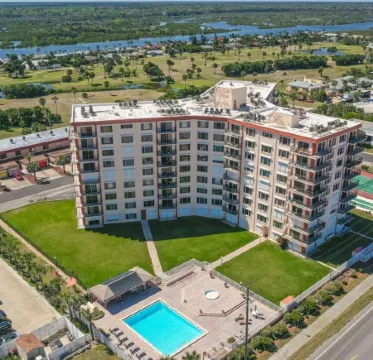 Quiet oceanfront condo with inter coastal water view. Pet friendly under 30 lbs