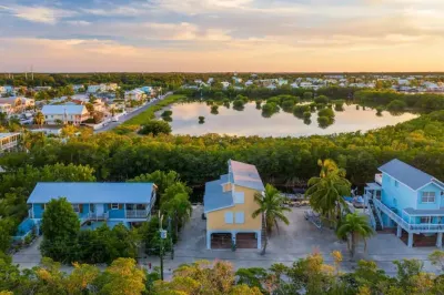 Waterfront Home, Boat Dock, Sunset View, Kayaks, Fire Pit, 3 Bedrooms, 2 baths Hotels near John Pennekamp Coral Reef State Park