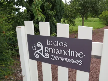 At the edge of the forest of Brocéliande and its Arthurian legends