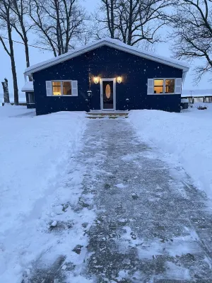 Bella Vista - Stunning modern Lakeshore home on Pokegama lake in Pine City, MN