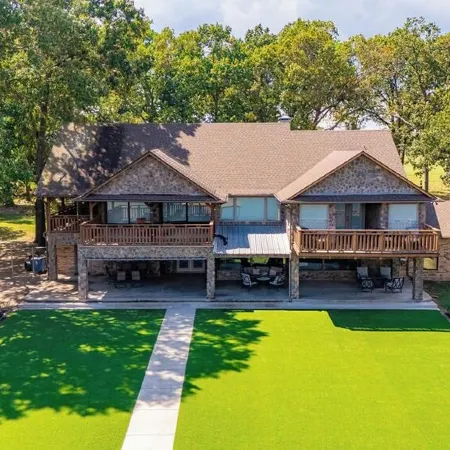 Your private fishing oasis in Big Sandy Отели в г. Апшур