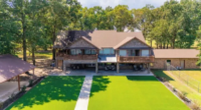 Your private fishing oasis in Big Sandy