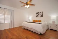 Casa Grande getaway! Modern cozy home with private pool and hot tub!