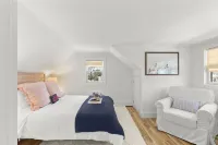 Luxury Cape Cod retreat - 5min to beach!