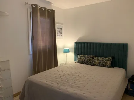 4-person apartment 100 meters from Algajola beach Отели в г. Альгайола