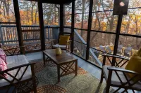 Romantic Shenandoah Mountain Retreat 셰난도아 국립공원 주변 호텔