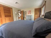 Berkshires Lakefront Retreat