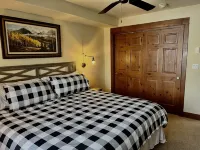 Newly remodeled top floor condo centrally located