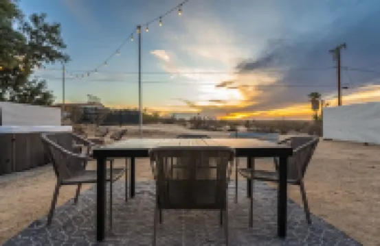 ❤ASTRO❤SUNSETS❤HOT TUB+SOAKING TUB❤10 MIN TO JTNP