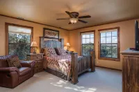 "Top 11 coolest cabins in Texas" tripstodiscover.com