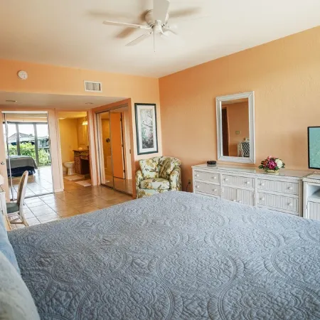 Penthouse Beach Ocean Views-  Live the Dream